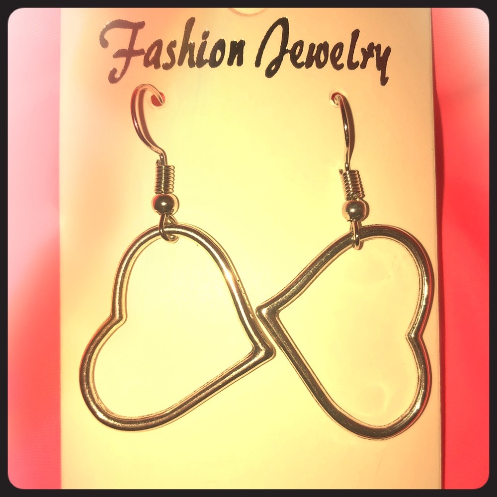 Rotating Heart Earrings 💖